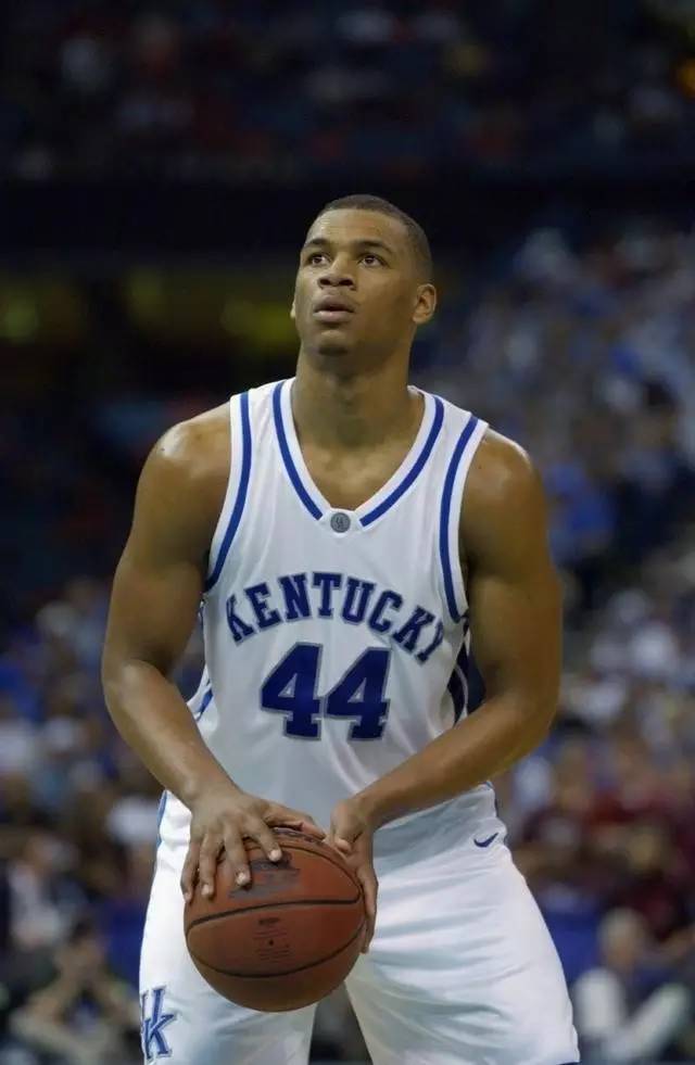 这背后凸显 这背后凸显