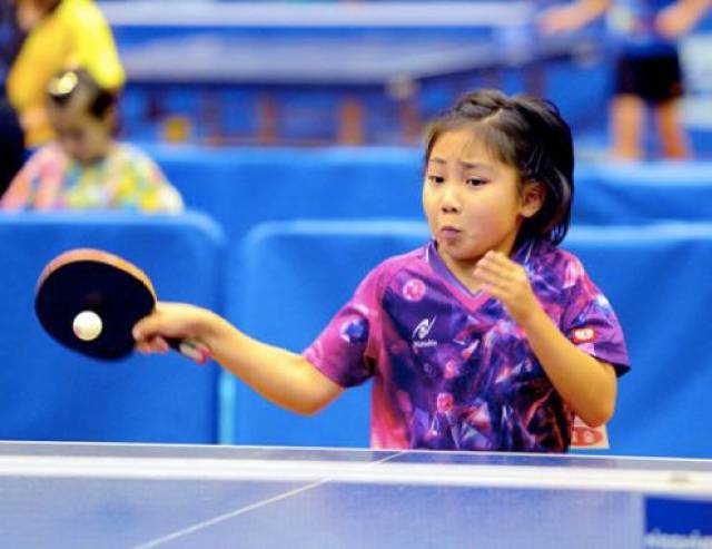 足球是赛场 足球是赛场